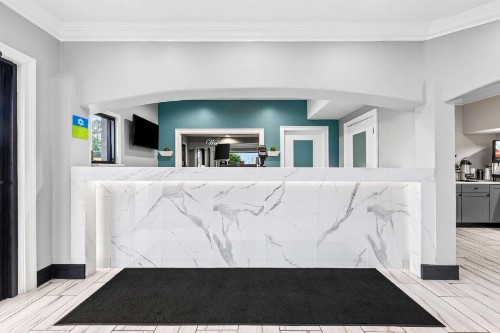 Grand Palace Inn - image 27