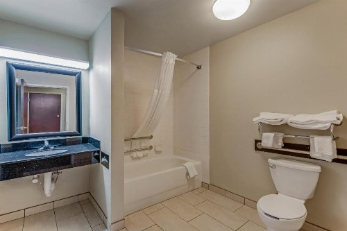 Comfort Suites Huntsville Research Park Area - image 23