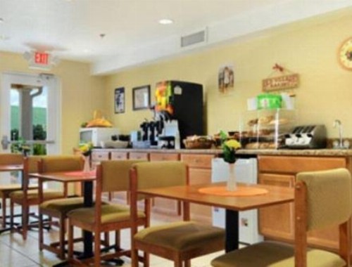 Microtel Inn & Suites Huntsville - image 20