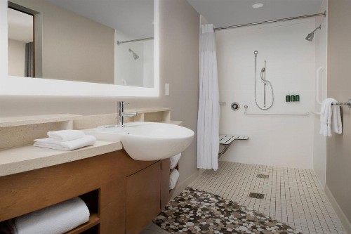 SpringHill Suites by Marriott Huntsville West/Research Park - image 2