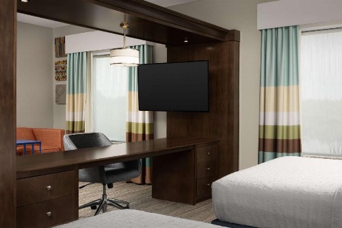 Hampton Inn & Suites Huntsville Research Park Area - image 11