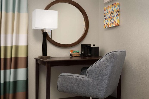 Hampton Inn & Suites Huntsville Research Park Area - image 12
