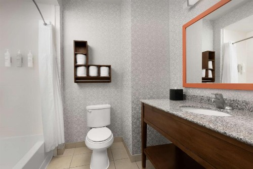 Hampton Inn & Suites Huntsville Research Park Area - image 28