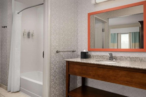 Hampton Inn & Suites Huntsville Research Park Area - image 34