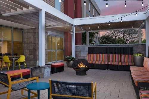 Home2 Suites by Hilton Huntsville - Research Park Area - image 2