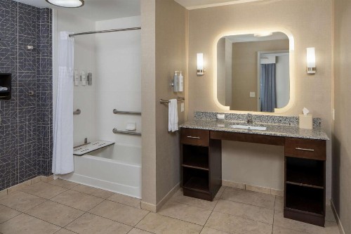 Homewood Suites by Hilton Huntsville-Downtown - image 18