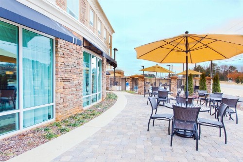 Holiday Inn Express Hotel & Suites Huntsville West - Research Park an IHG Hotel - image 17