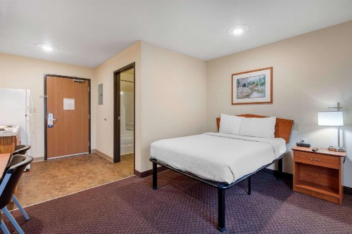 Suburban Extended Stay Hotel Huntsville University Area - image 9