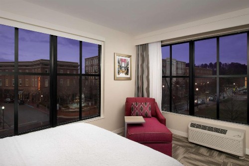 Hampton Inn Huntsville/Village of Providence AL - image 2
