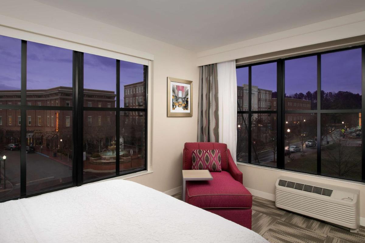 Hampton Inn Huntsville/Village of Providence AL - image 2