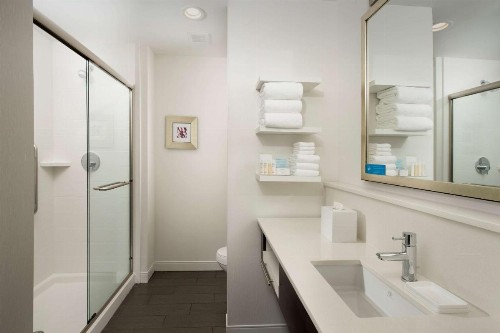 Hampton Inn Huntsville/Village of Providence AL - image 3