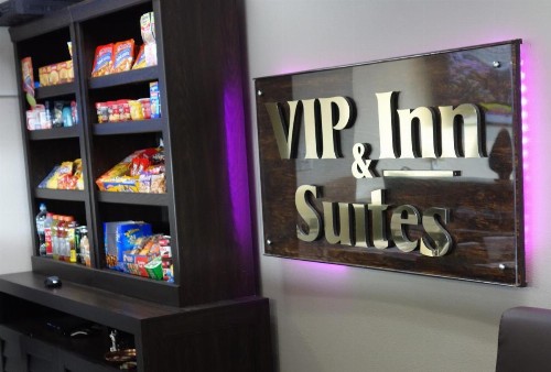 VIP Inn and Suites - image 26