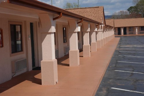 VIP Inn and Suites - image 9