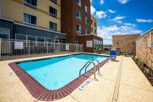Fairfield Inn & Suites by Marriott Huntsville - image 11