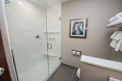 Fairfield Inn & Suites by Marriott Huntsville - image 13