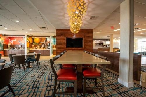 Fairfield Inn & Suites by Marriott Huntsville - image 17