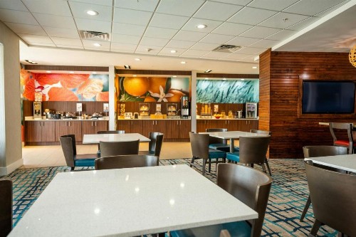 Fairfield Inn & Suites by Marriott Huntsville - image 21