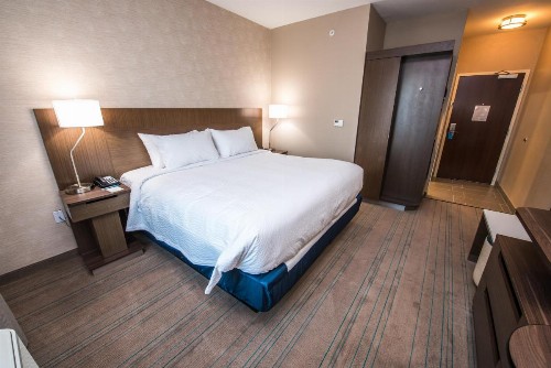 Fairfield Inn & Suites by Marriott Huntsville - image 3
