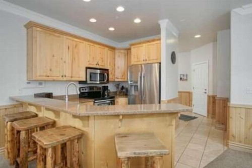 Luxury 4 Bedroom Condo in Huntsville Utah near Pineview Reservoir - image 7