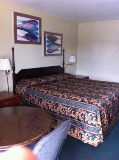 Gold Inn - image 5