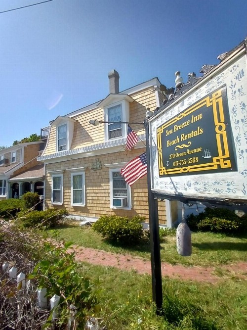 Sea Breeze Inn