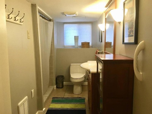 ~*Pet Friendly 30min to Downtown*~ THE BOSTONIAN - image 10