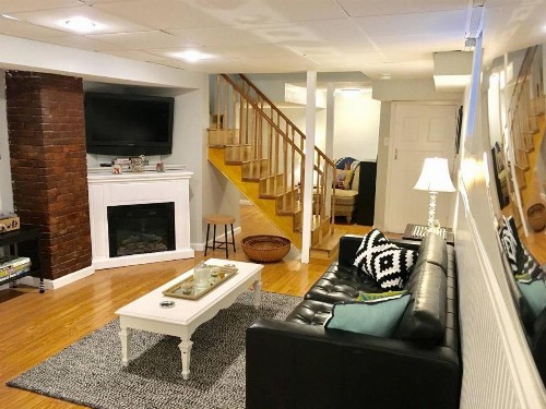 ~*Pet Friendly 30min to Downtown*~ THE BOSTONIAN - image 14