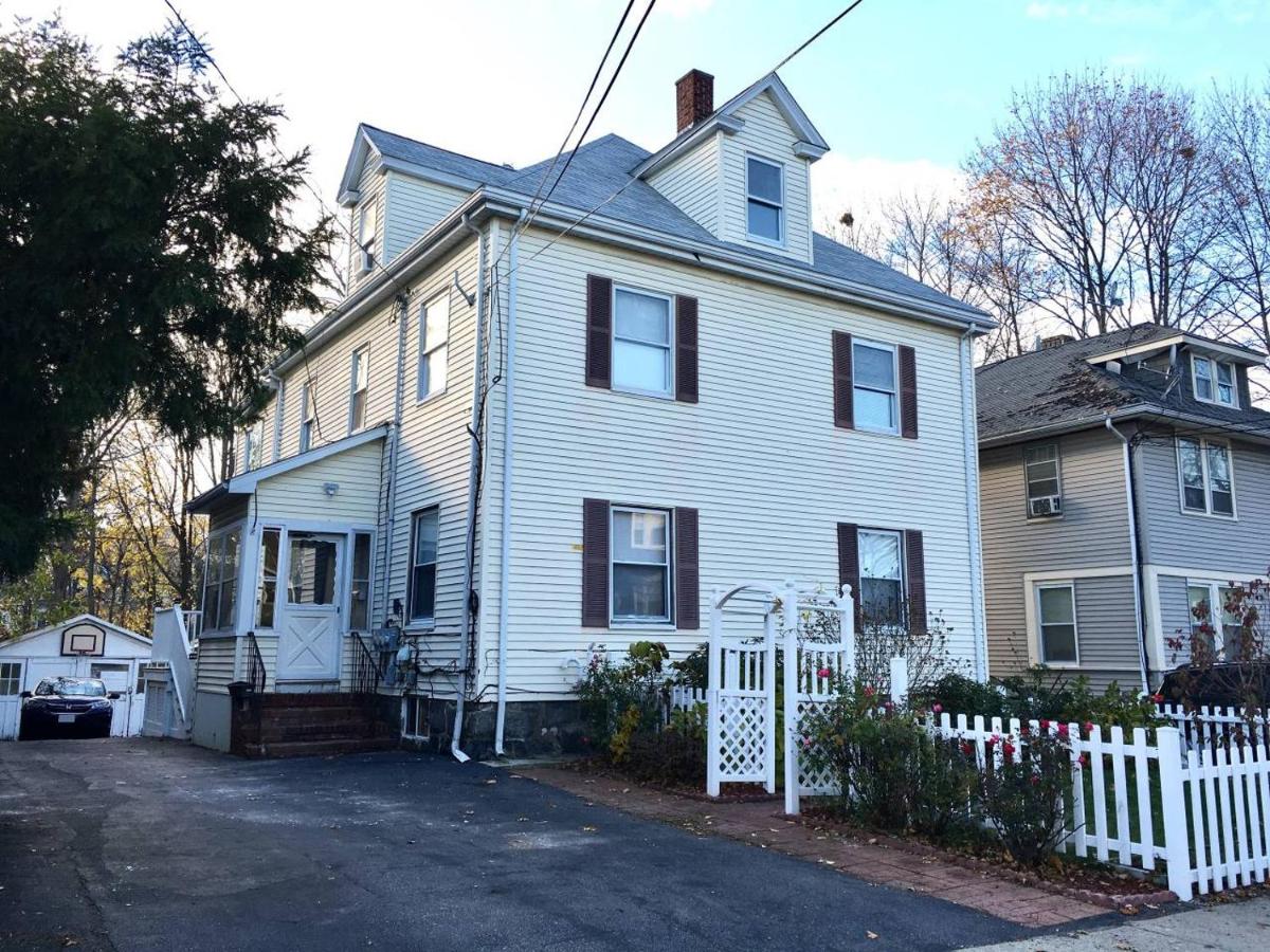 ~*Pet Friendly 30min to Downtown*~ THE BOSTONIAN - image 4