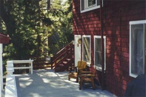 Silver Pines Lodge - image 9