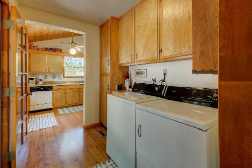 Rustic Pine Manor - image 2