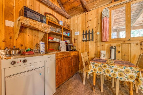 Twin Tree Cottage - image 4