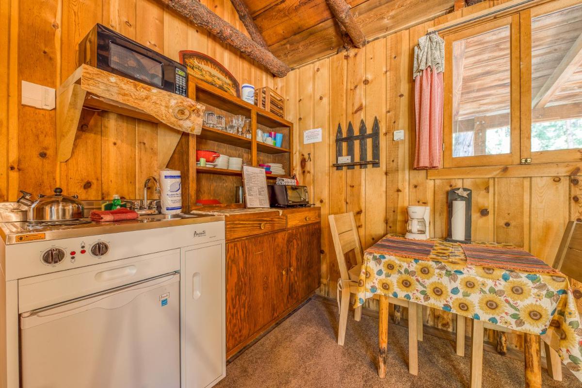 Twin Tree Cottage - image 4