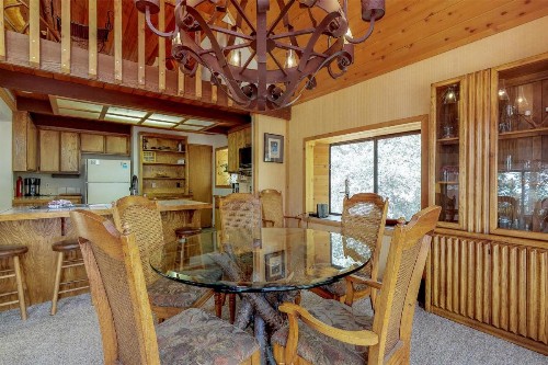 Cedar Creek Cabin - image 10