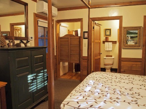 Strawberry Creek Inn - image 10