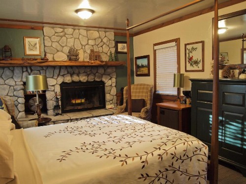 Strawberry Creek Inn - image 12