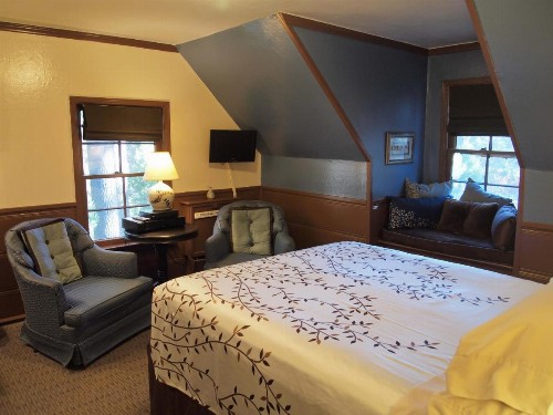 Strawberry Creek Inn - image 3