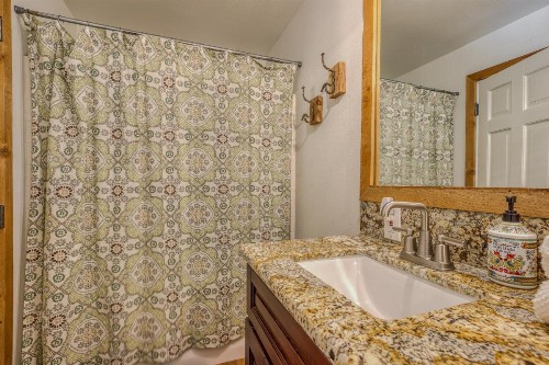 Hidden Lodge - image 2