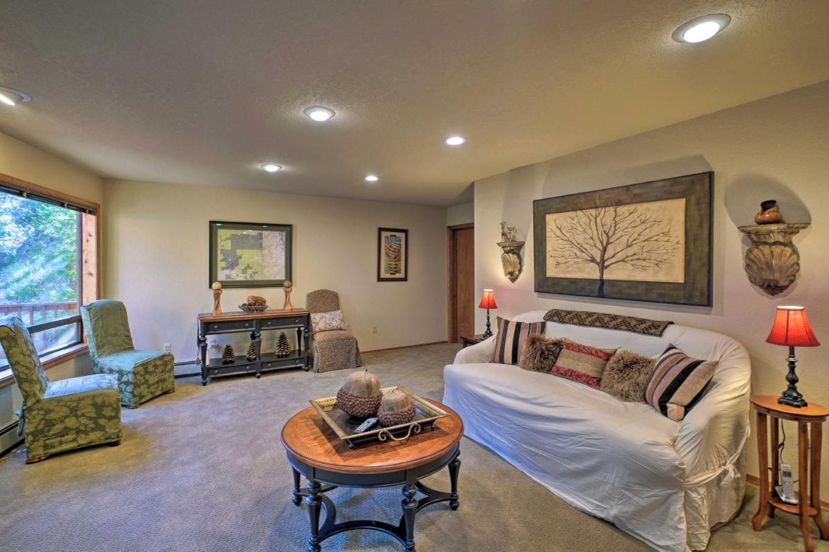 Cozy Idyllwild Cabin with Decks - Steps from Hiking! - image 2