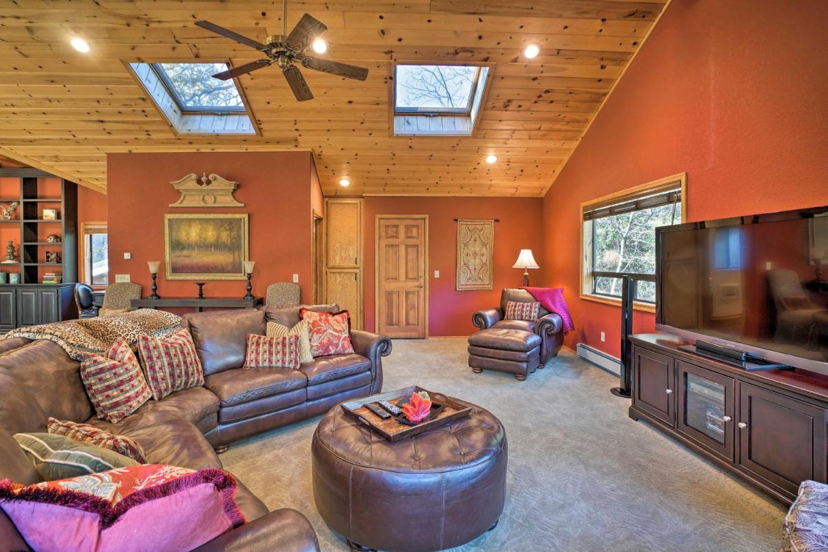 Cozy Idyllwild Cabin with Decks - Steps from Hiking! - image 4