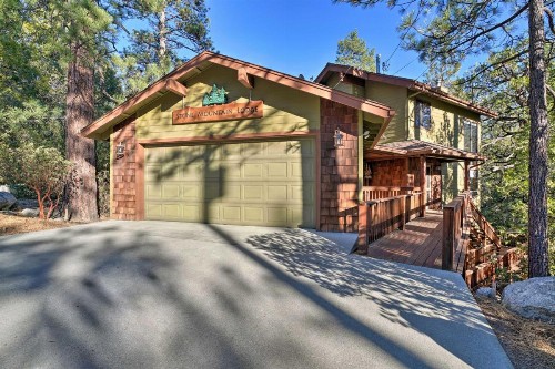 Cozy Idyllwild Cabin with Decks - Steps from Hiking! - image 6