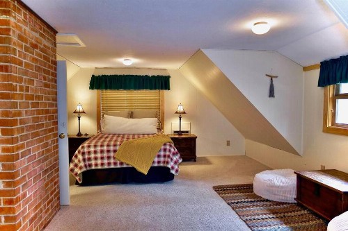 Stony Creek Cabin: Game Room Close to Town A/C!