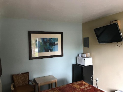 Immokalee Inn - image 34