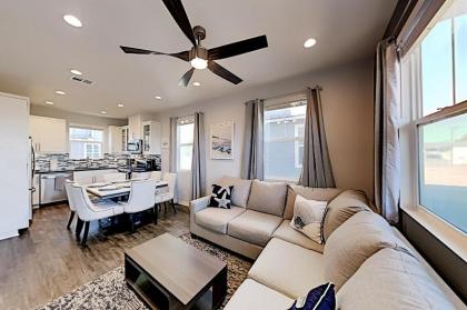 Bayside Landing - Luxe End Townhome - 2-Car Garage townhouse