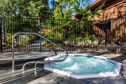 North Lake Lodges & Villas - image 31