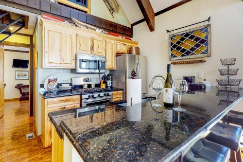 Pine Cone Cottage - image 10