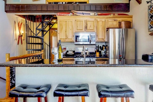 Pine Cone Cottage - image 11