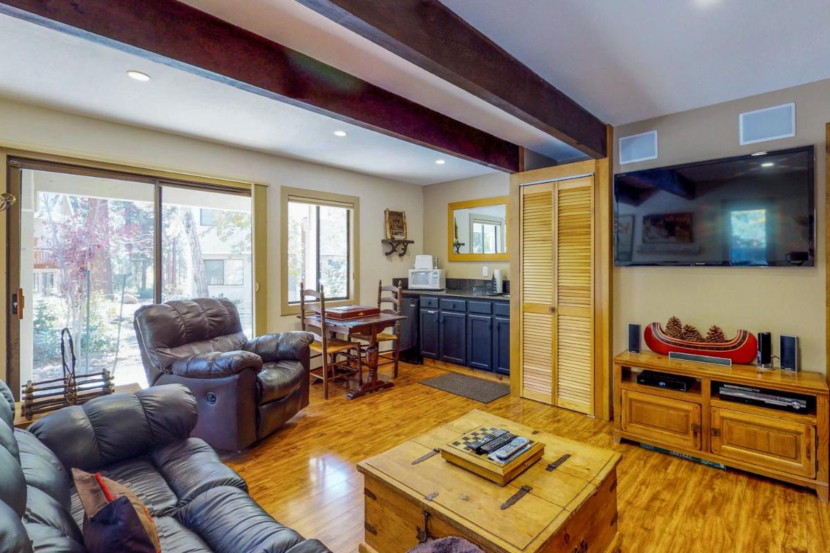 Pine Cone Cottage - image 4
