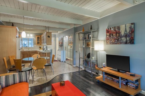 The Cozy Downtime Condo - image 8