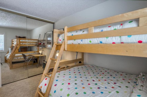 The Cozy Downtime Condo - image 9