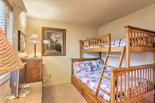 McCloud Condo in Incline Village Beach and Skiing! - image 12